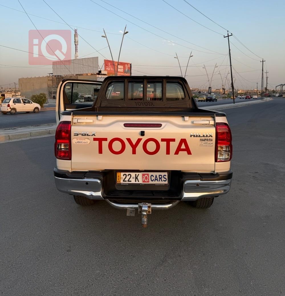 Toyota Hilux